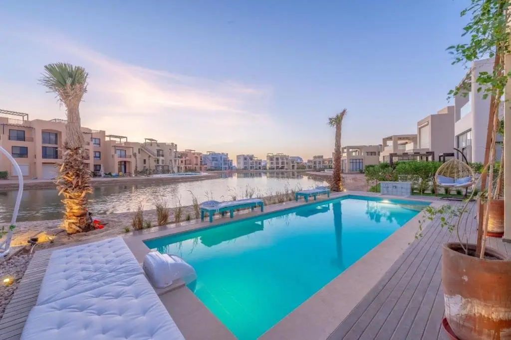 Эль-Гуна: La Casa de Playa Tawila on Island 4BR Private with Heated Pool
