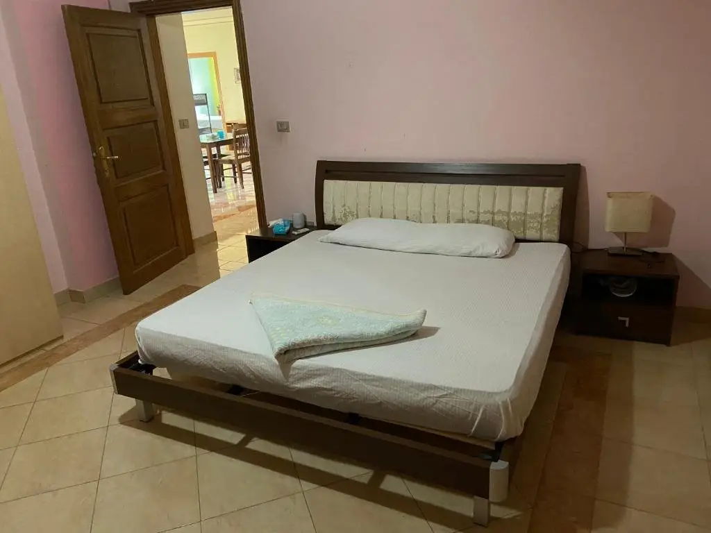 Каир: 4 bedroom villa with garden and private pool