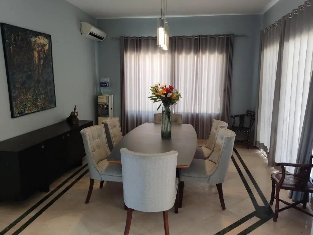 Эль-Гуна: EL GOUNA-Elegant 4-bedroom Villa with Heated Pool