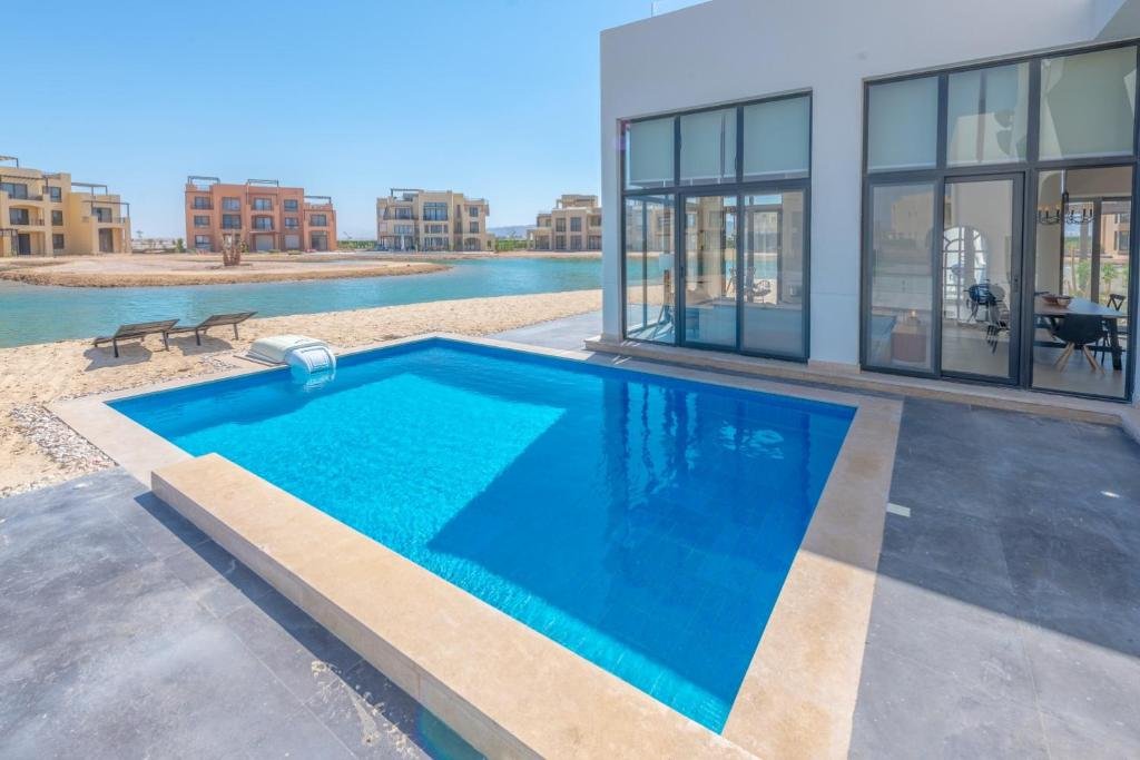 Эль-Гуна: Long Island Gouna 5br Tawila Beach House & Pool