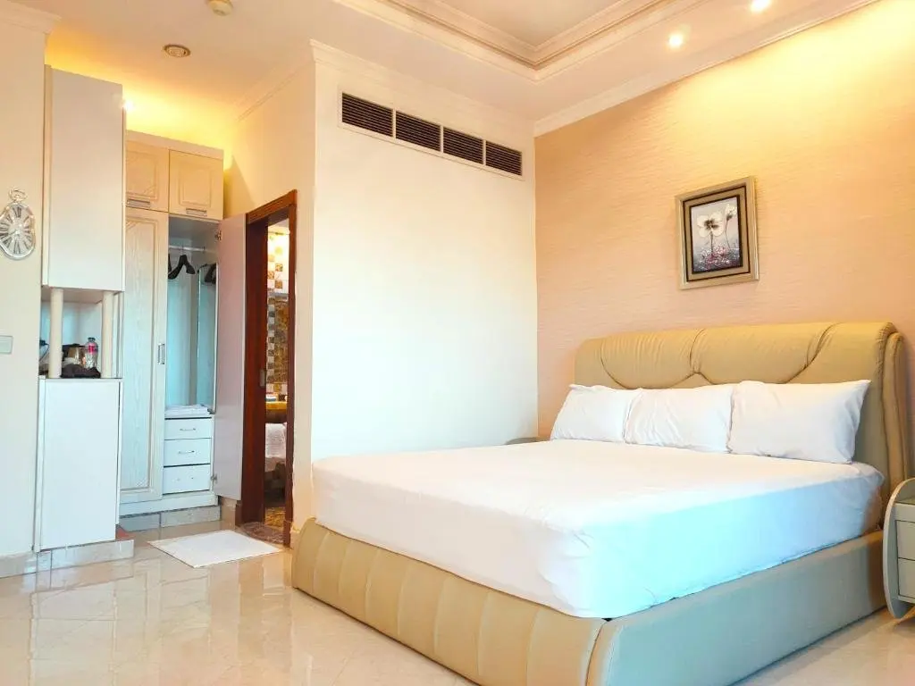 Хургада: Luxury Seafront Pool Villa - 3 Stories & Roof floor - All Master Bedrooms