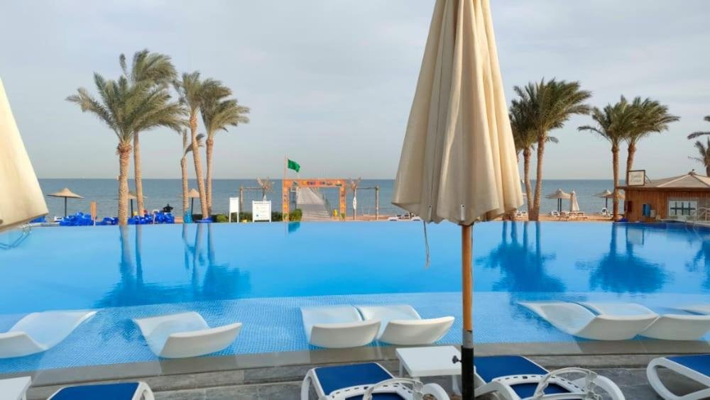 Атаках: Villa with private pool cancon alsokhna hited 66