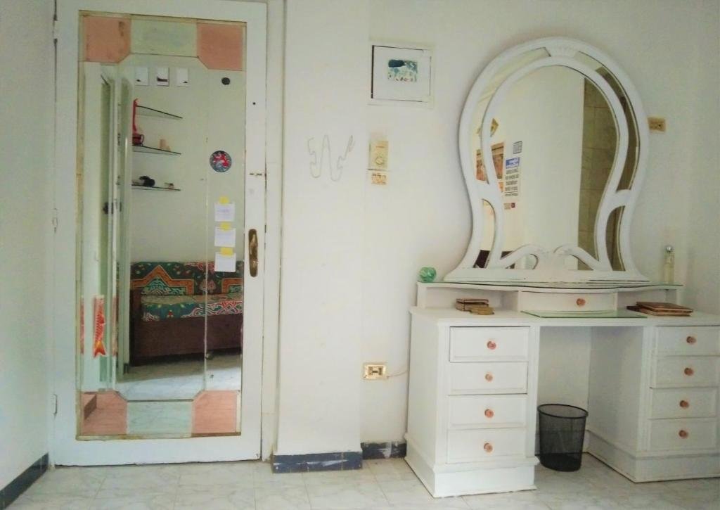 Каир: Lovely Double Room with AC in Downtown