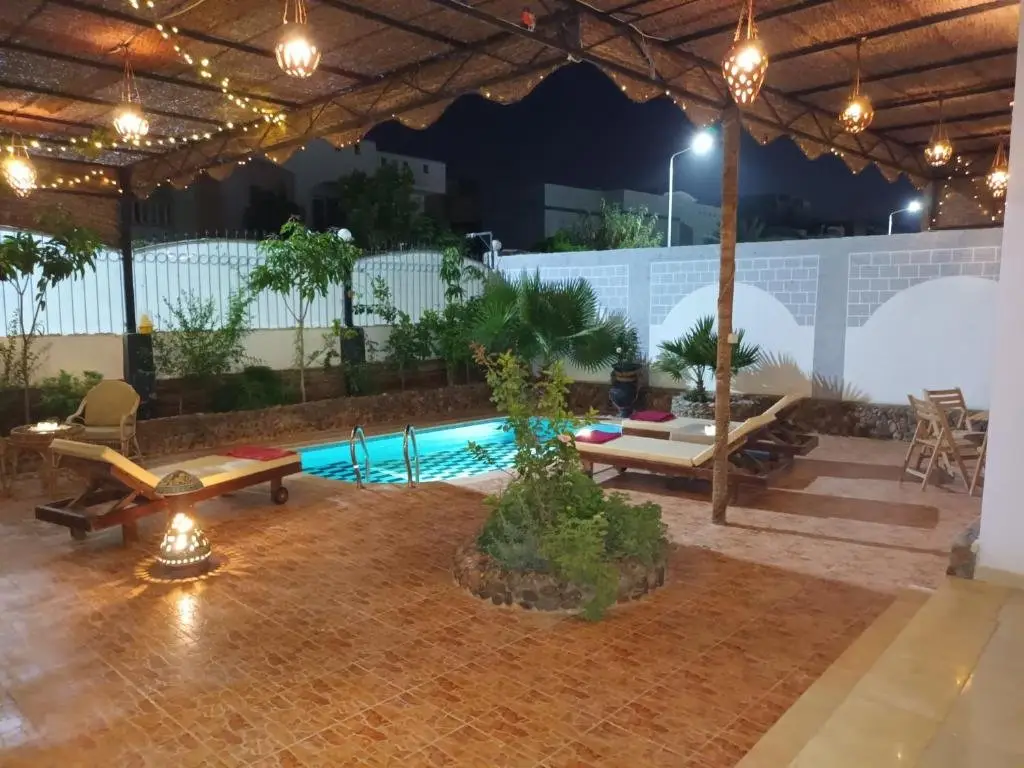 Хургада: Rum i villa med pool