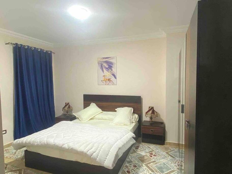 Александрия: Unique Seaview 3-Bedroom Apartment