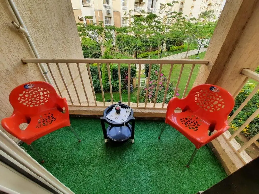 Каир: Lovely 2-bedrooms Apartment with Garden view in Madinaty