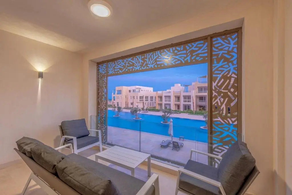 Эль-Гуна: Mangroovy 2 Bedroom Sea View Apartment, Pool & Beach