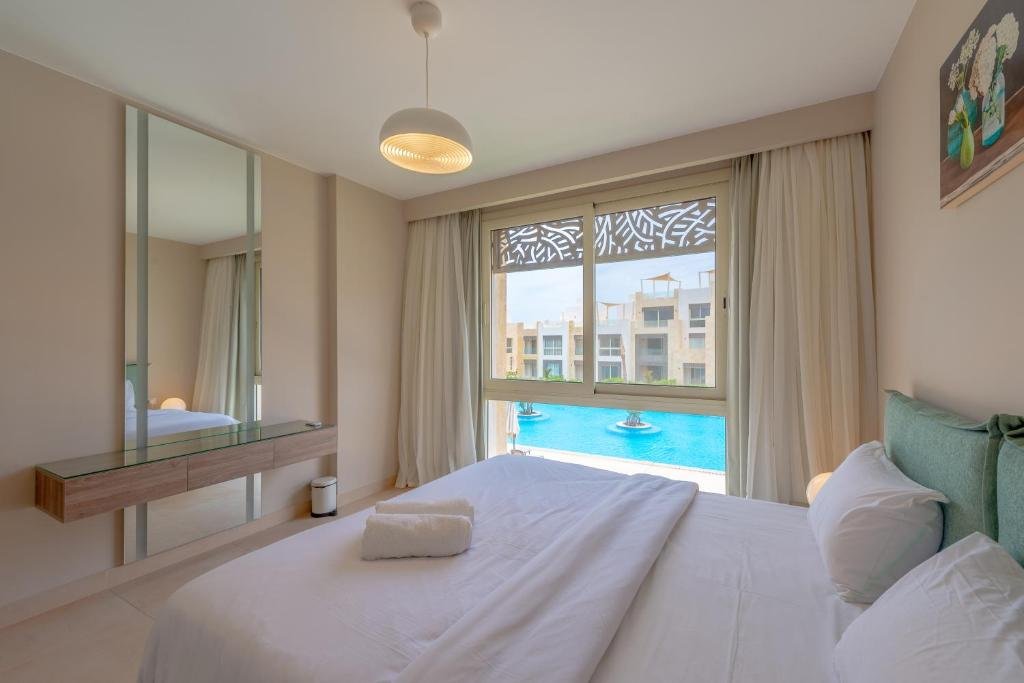 Эль-Гуна: Mangroovy 2 Bedroom Sea View Apartment, Pool & Beach