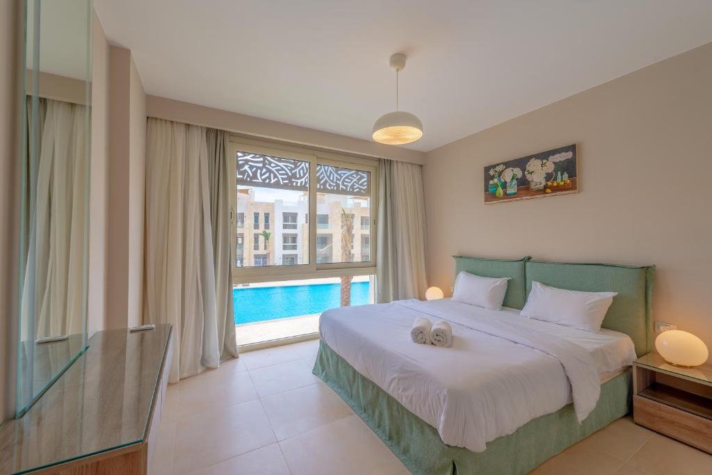 Эль-Гуна: Mangroovy 2 Bedroom Sea View Apartment, Pool & Beach