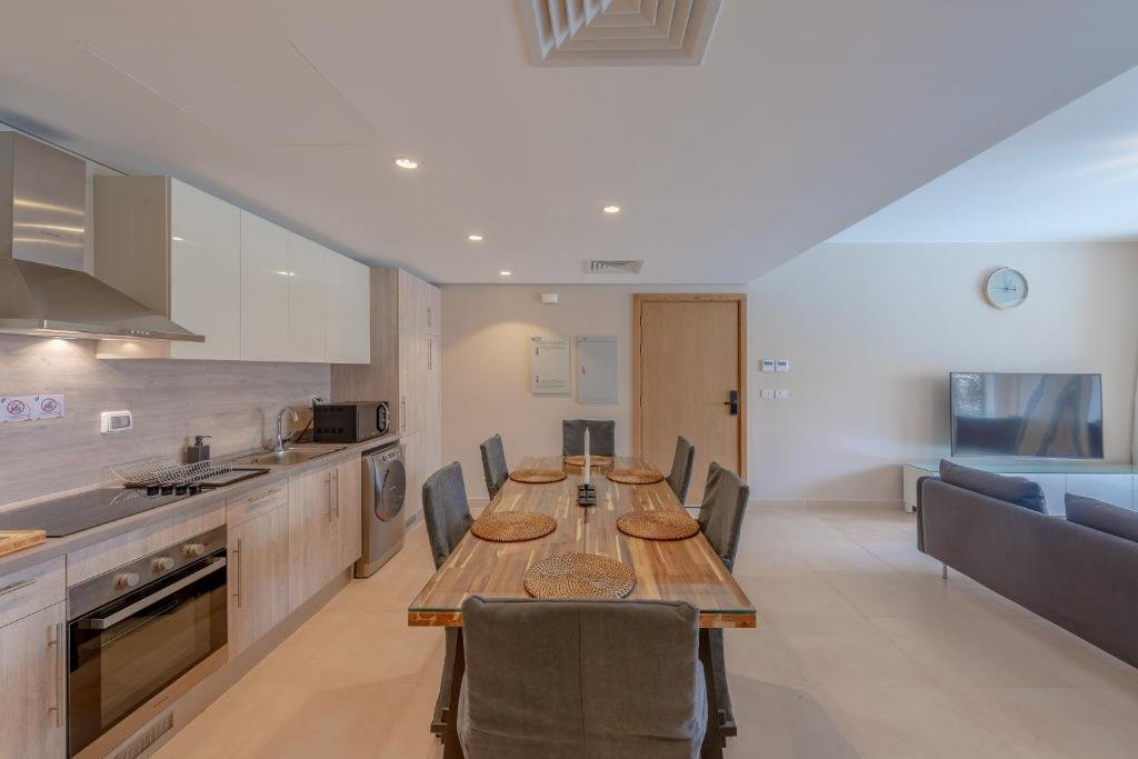 Эль-Гуна: Mangroovy 2 Bedroom Sea View Apartment, Pool & Beach