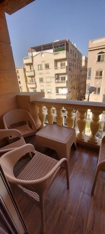 Каир: Banafseg New Cairo