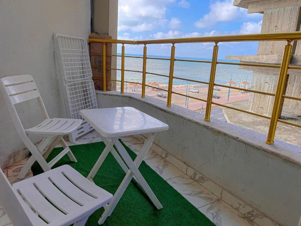 Александрия: Spacious 3Bed Apt Beach Front View Of Alexandria