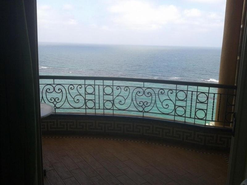 Александрия: Sidi Gaber Sea View Apartment - 5 Stars - Parking