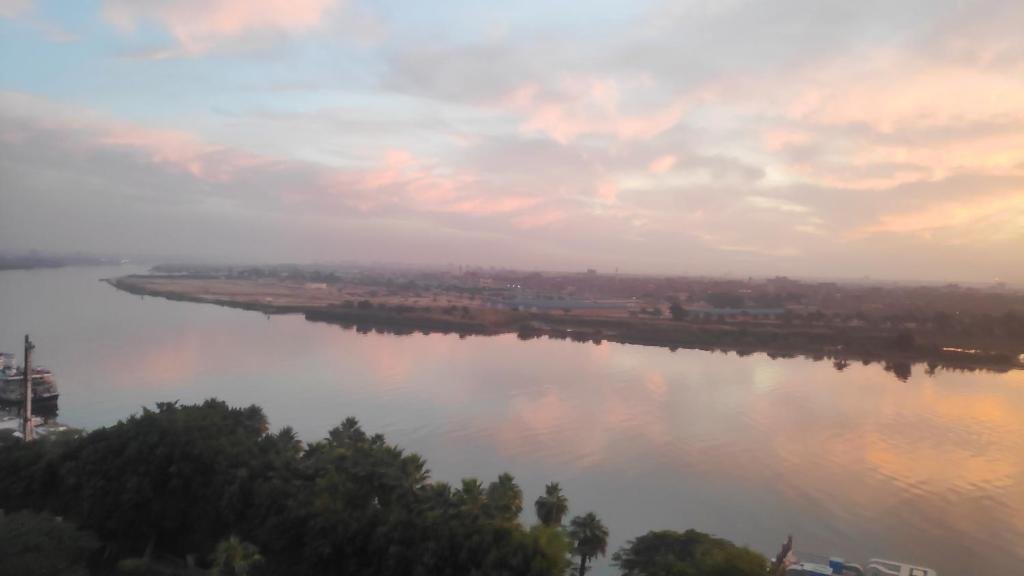 Каир: Nile Pyramidal View Apartment