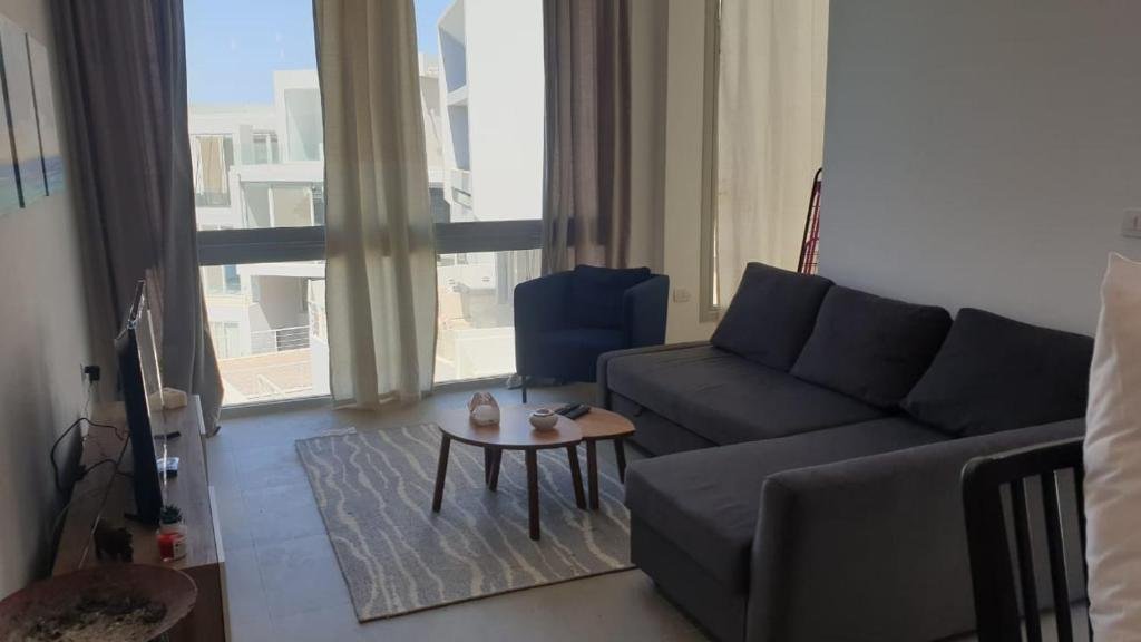 Эль-Гуна: Brilliant 1 Bedroom with a Full Roof in Gouna