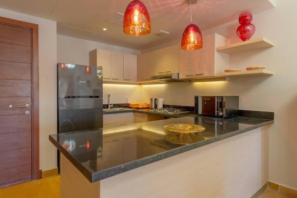 Эль-Гуна: Marina Mosaique 1 BR Apartment with Pool view