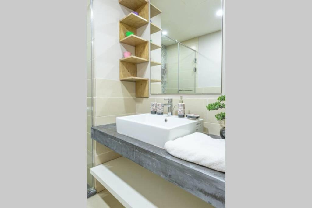 Эль-Гуна: Marina Mosaique 1 BR Apartment with Pool view