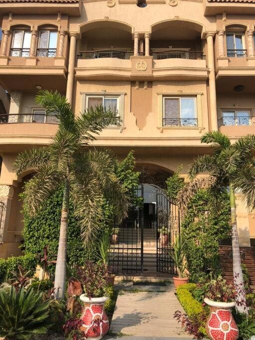 Каир: Luxury apartment in West Golf 5th settlement