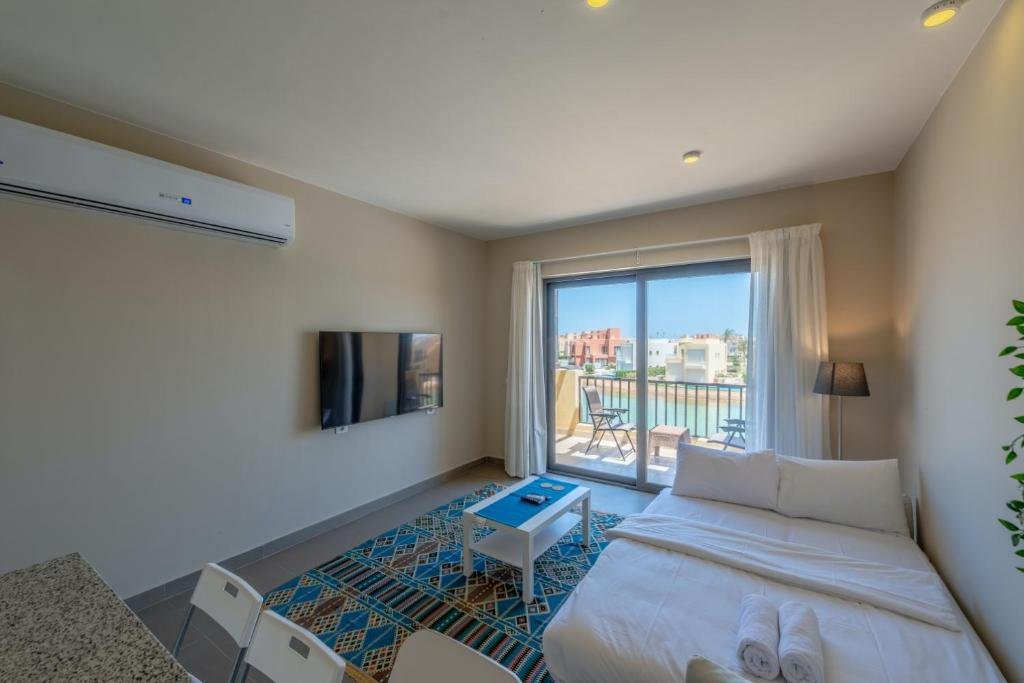 Эль-Гуна: Brand-new 1-Bedroom in Tawila, Lagoon & Pool View