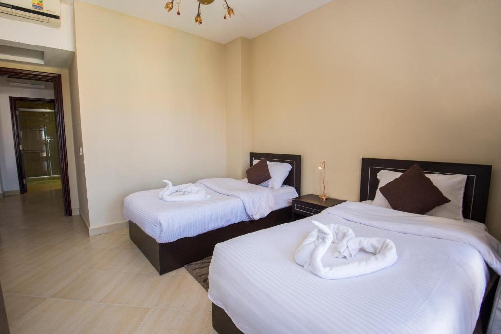 Premium sea view 2 bedrooms 2 bathrooms apartment located within Gravity Hotel & Aquapark Hurghada — фото 1