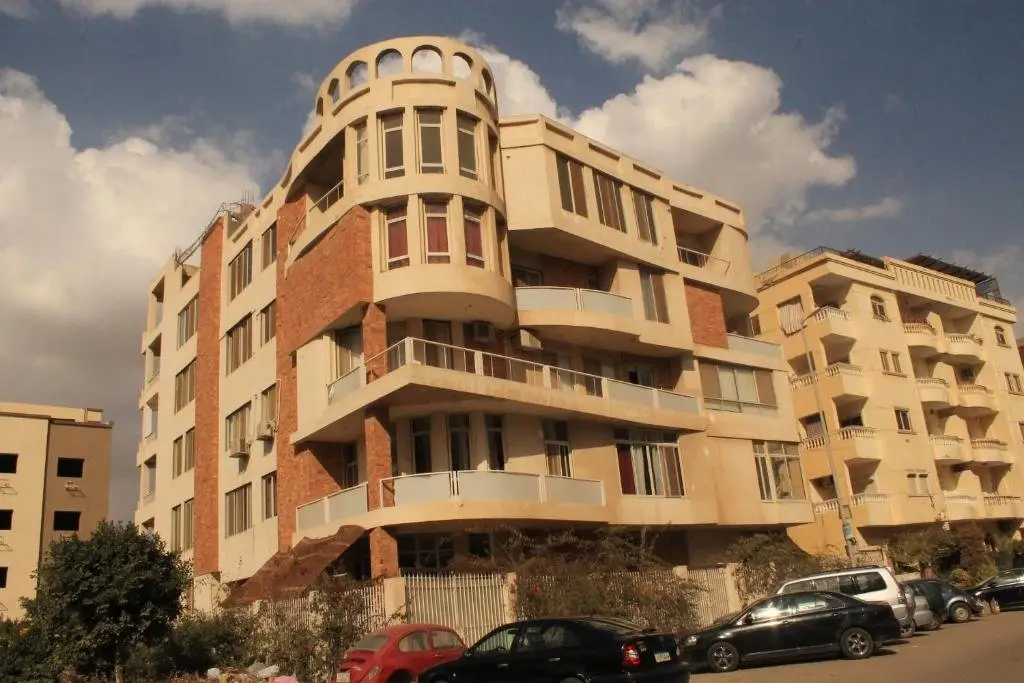 Каир: 610 residents