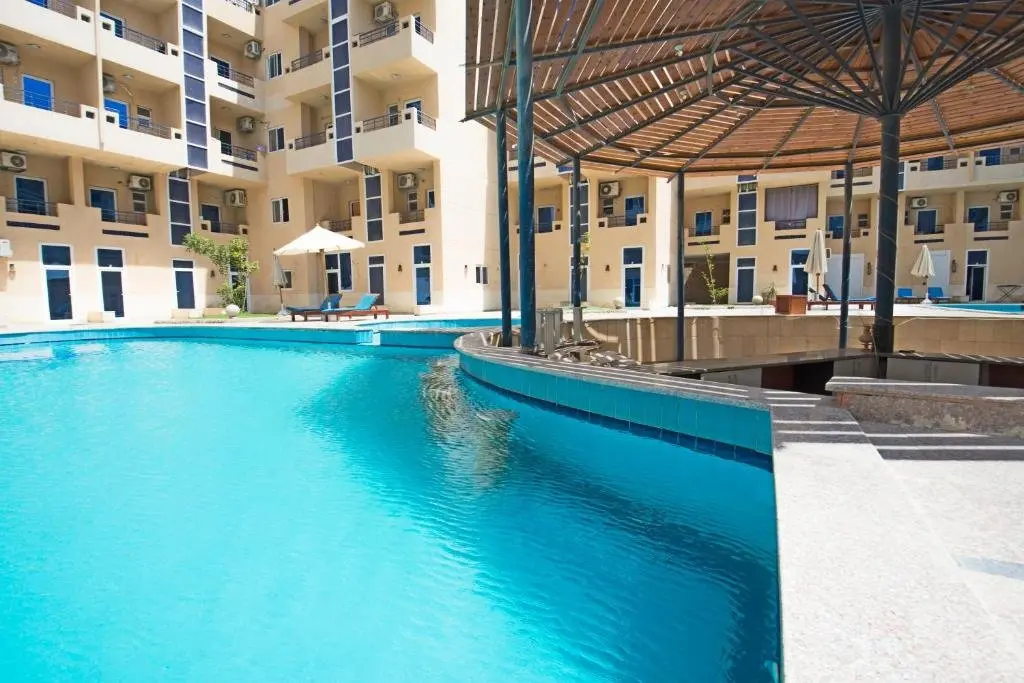 Хургада: Pool View With Balcony Near El Gouna - 2x Large Pools & Kitchen - EU Standards - Tiba Resort E4