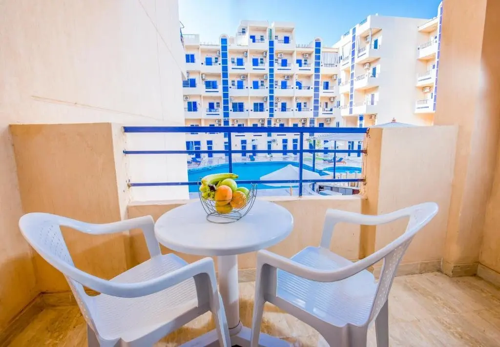 Хургада: Pool View With Balcony Near El Gouna - 2x Large Pools & Kitchen - EU Standards - Tiba Resort E4