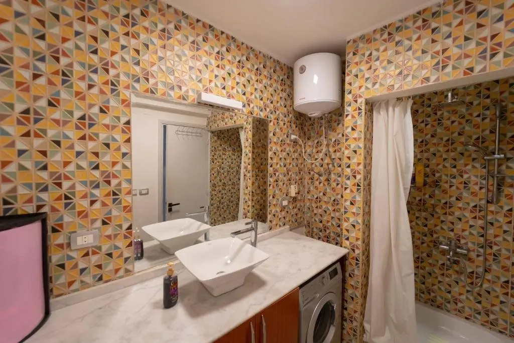 Гиза: Lovely 2 BDR apartment with direct Nile view