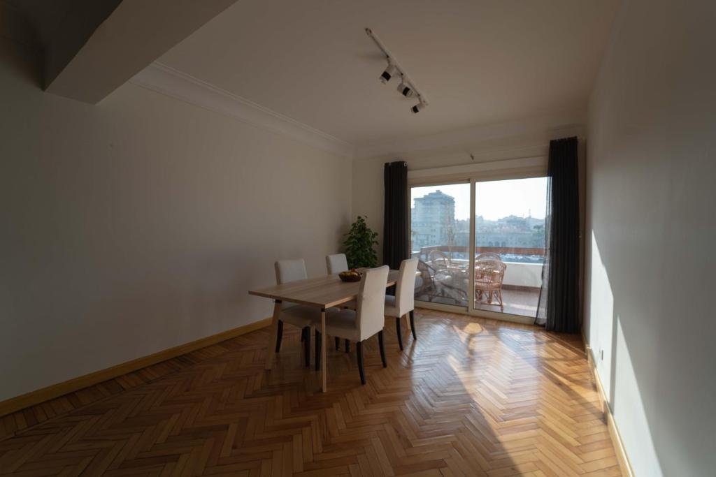 Гиза: Lovely 2 BDR apartment with direct Nile view