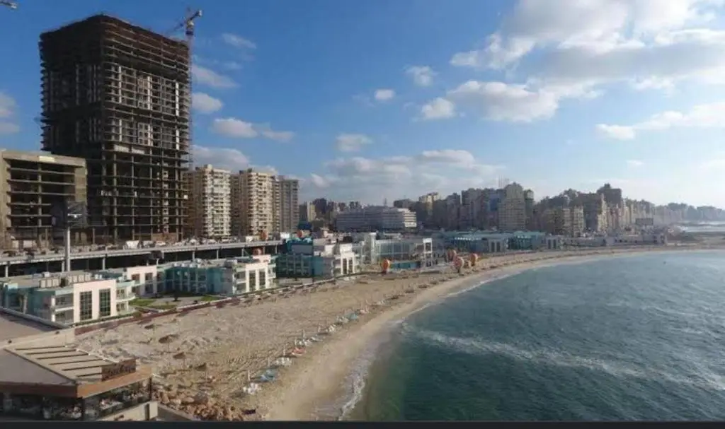 Александрия: Roushdy Sea front 2 bedrooms apartment شقة غرفتين واجهة بحر و حدائق عمارات مصطفى كامل رشديFamilies Only