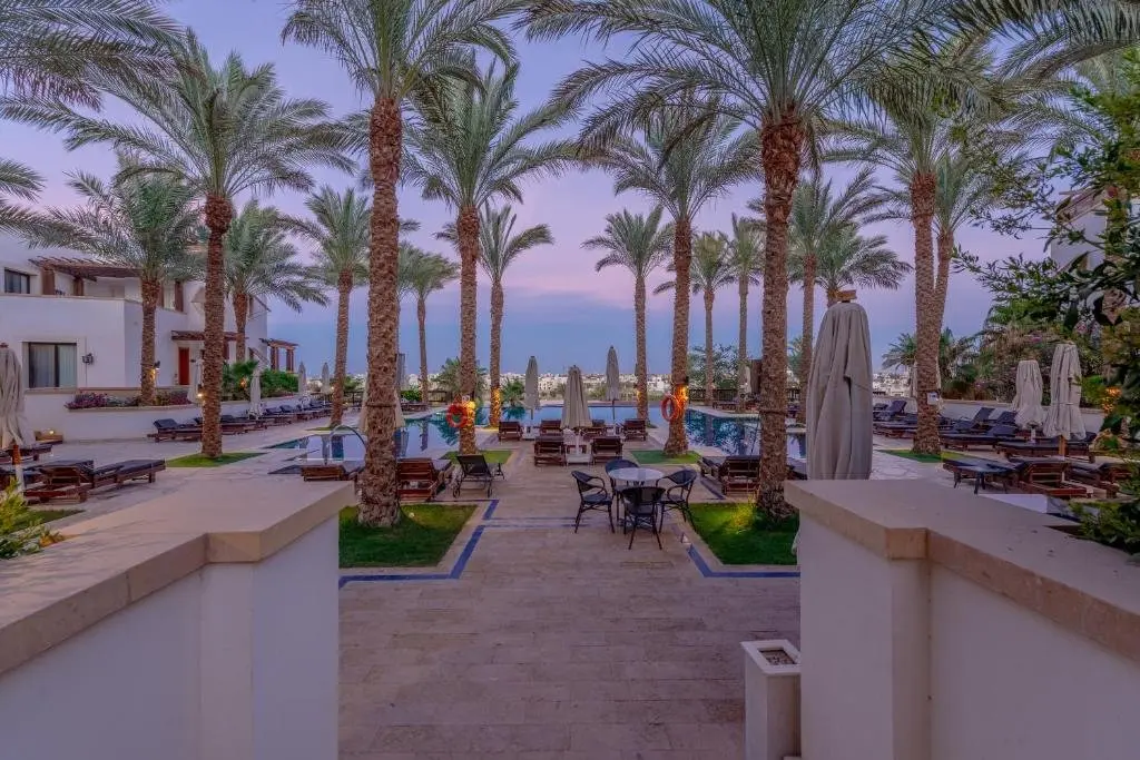 Эль-Гуна: Classy 1-Bedroom Apartment in Ancient Sands with Pool View