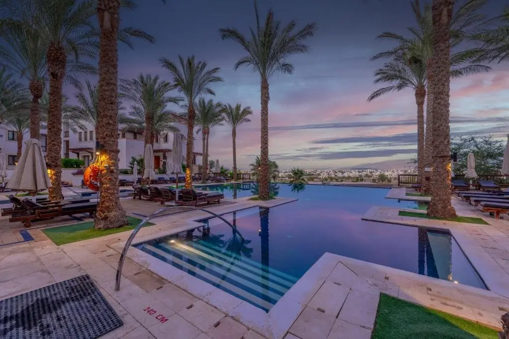Эль-Гуна: Classy 1-Bedroom Apartment in Ancient Sands with Pool View