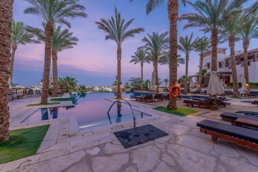 Эль-Гуна: Classy 1-Bedroom Apartment in Ancient Sands with Pool View