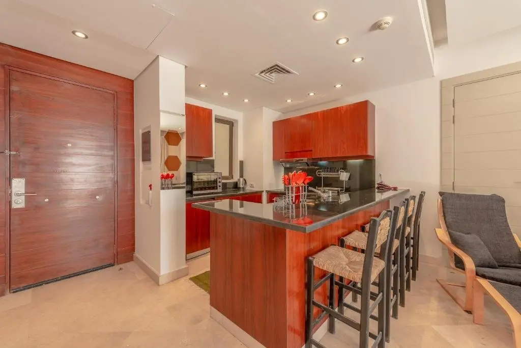 Эль-Гуна: Classy 1-Bedroom Apartment in Ancient Sands with Pool View