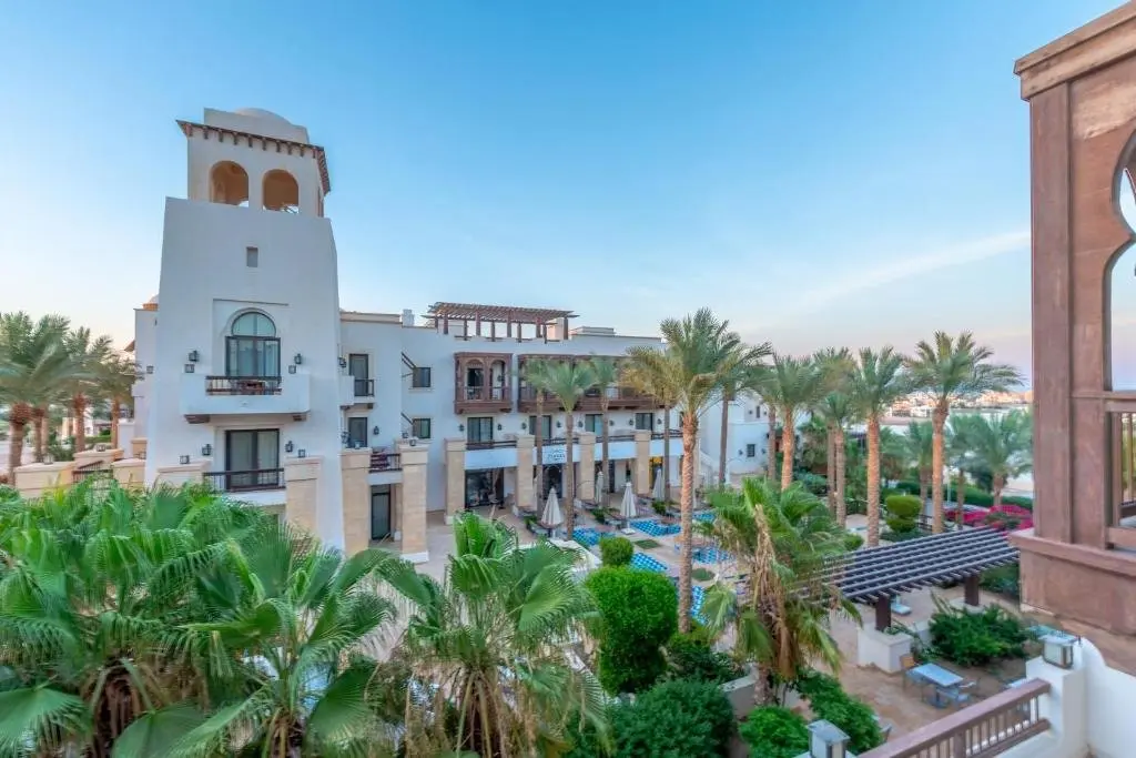 Эль-Гуна: Classy 1-Bedroom Apartment in Ancient Sands with Pool View