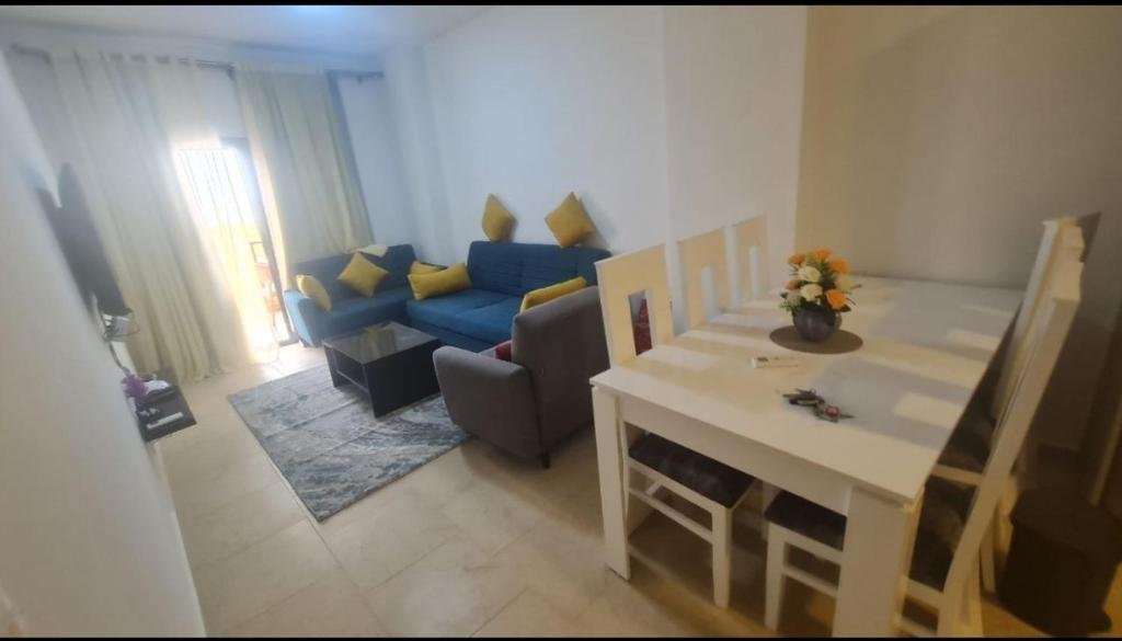 Хургада: Beautiful 2 bedroom apartment overlooking the sea and swimming pools for recreation and spending time with the beauty of nature