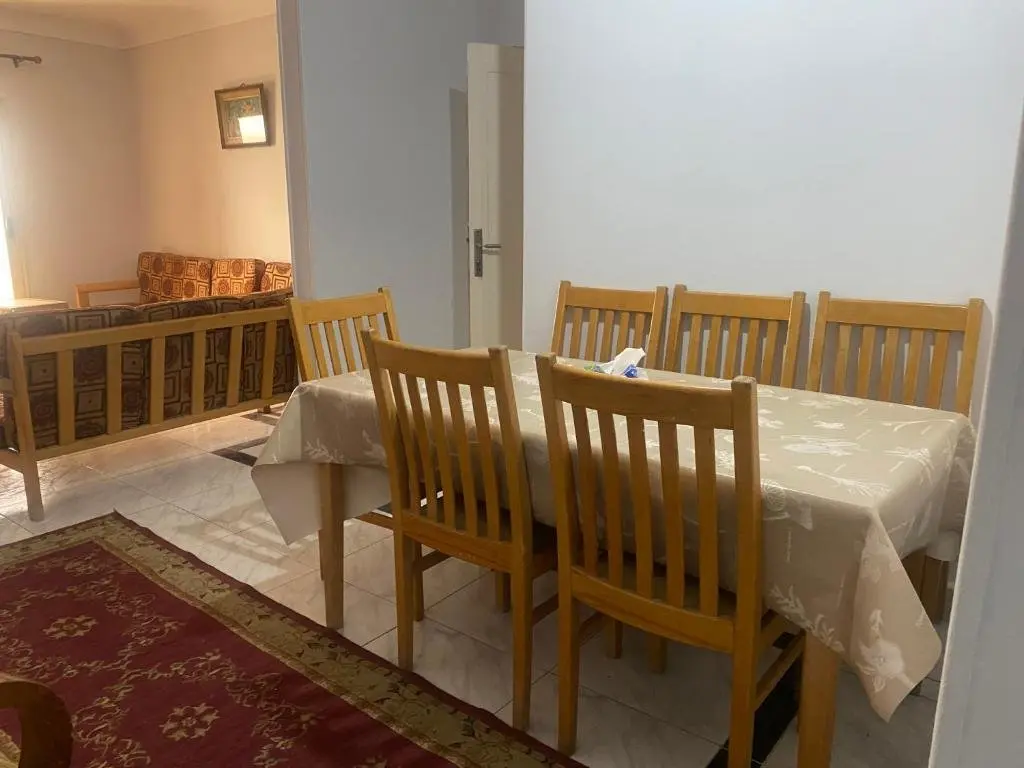 Александрия: شقه مميزه علي البحر مباشره للعائلات فقط ميامي اسكندريه