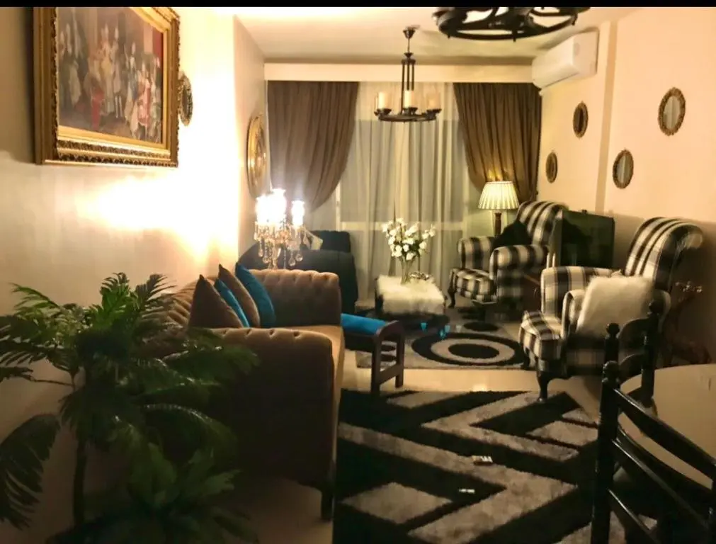 Александрия: Two bedrooms , Luxury idyllic Apartment in the middle of Alex minimum 3 days