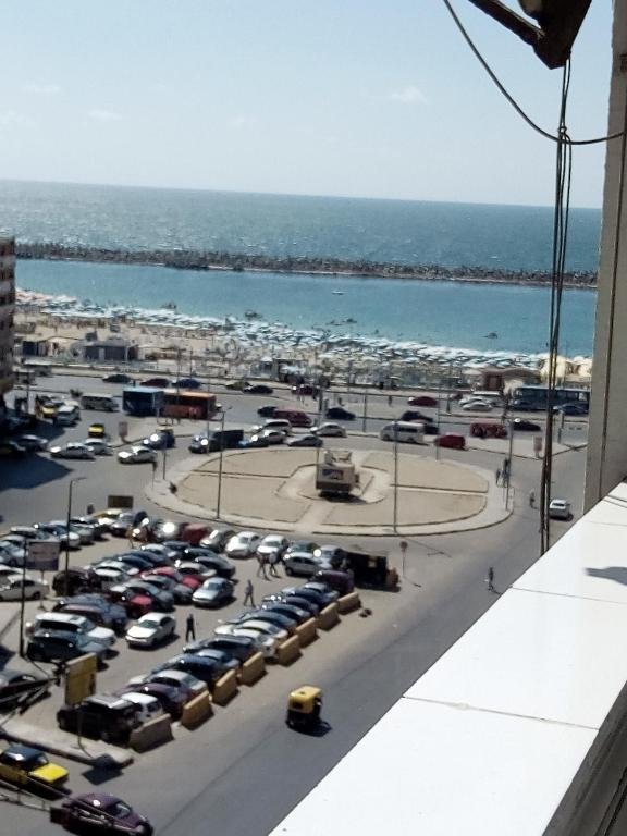 Александрия: الاسكندريه سيدي بشر شارع محمد نجيب بحري