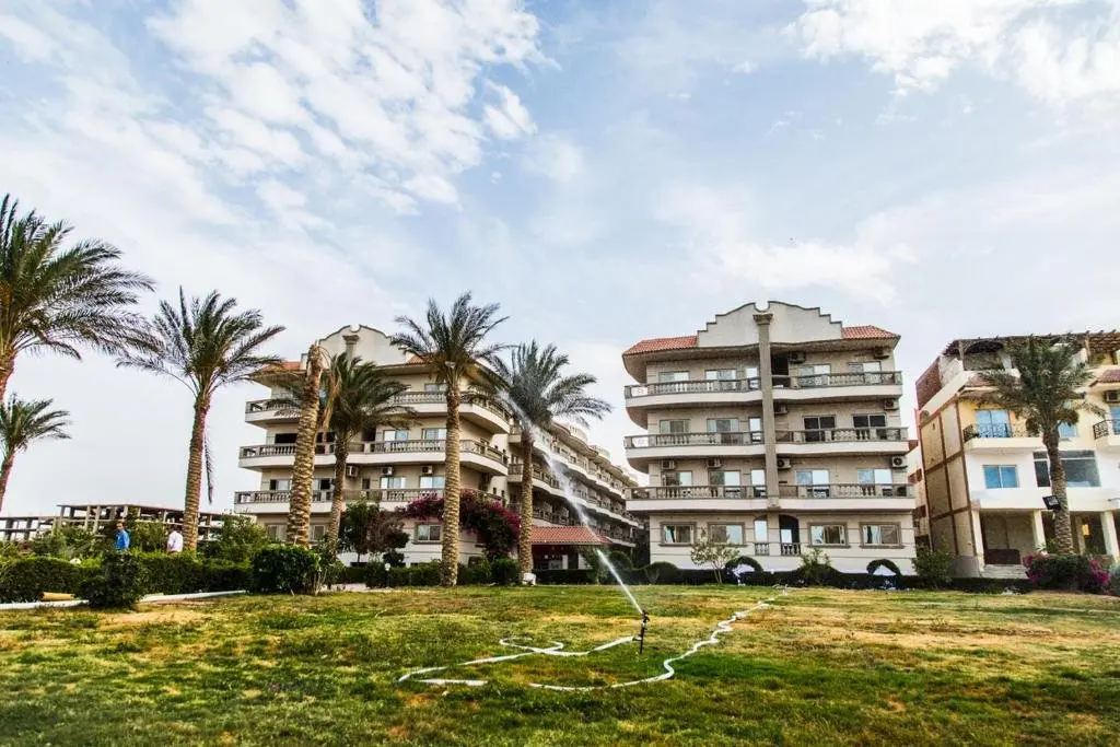 Хургада: Two bedroom apartment with pool Nour Plaza F31