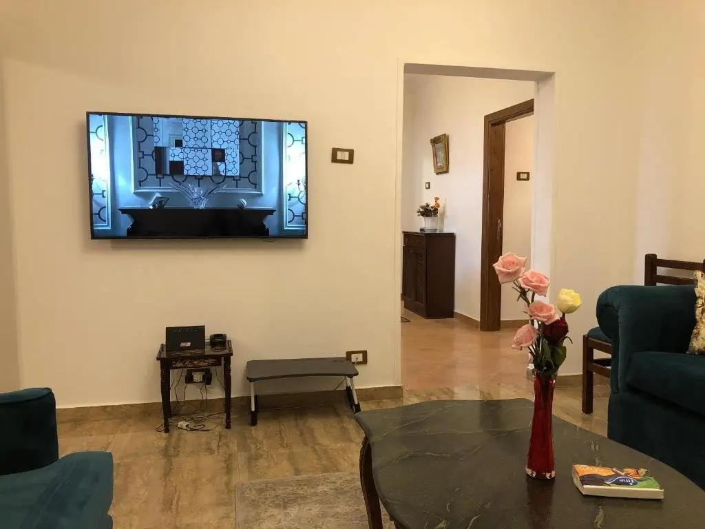 Three bedrooms apartment Nile view maadi — фото 1