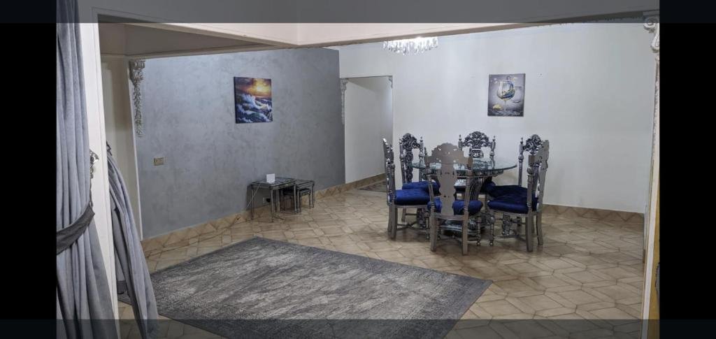 Гиза: 3 Bedroom Luxury Apartment at the Heart of Cairo