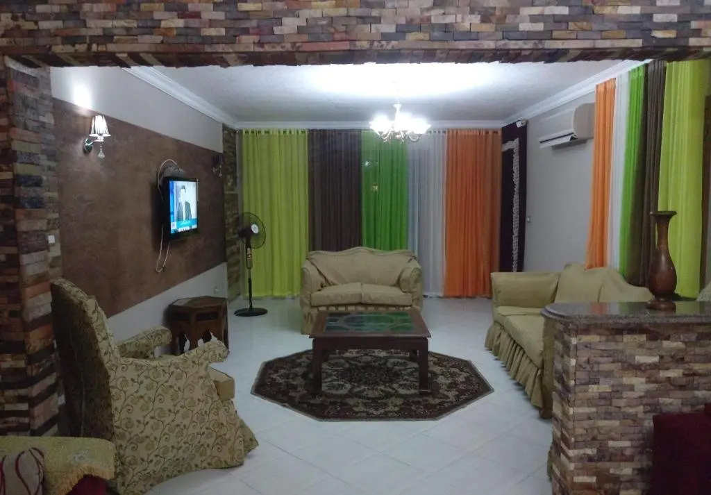 Гиза: Aziz Apartment