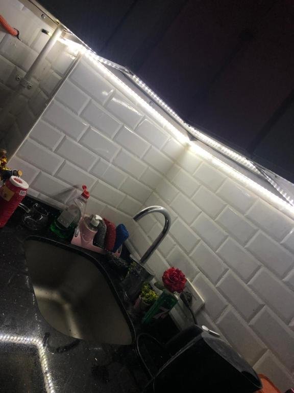Каир: Lovely 2-Bedroom Condo in Compound w Jacuzzi Garden View Wi-Fi, Netflix