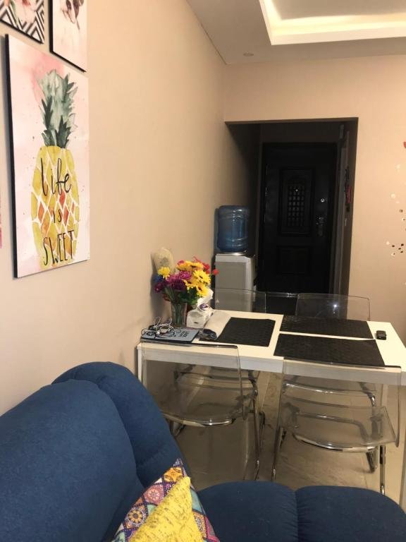 Каир: Lovely 2-Bedroom Condo in Compound w Jacuzzi Garden View Wi-Fi, Netflix