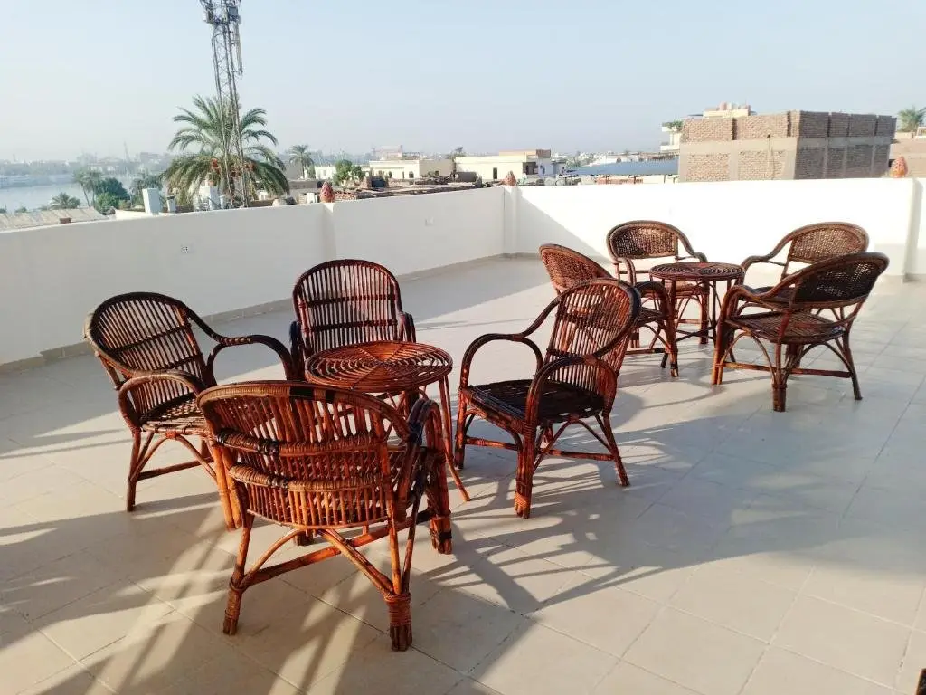 Луксор: The Magic of Luxor private studio apartment on the rooftop