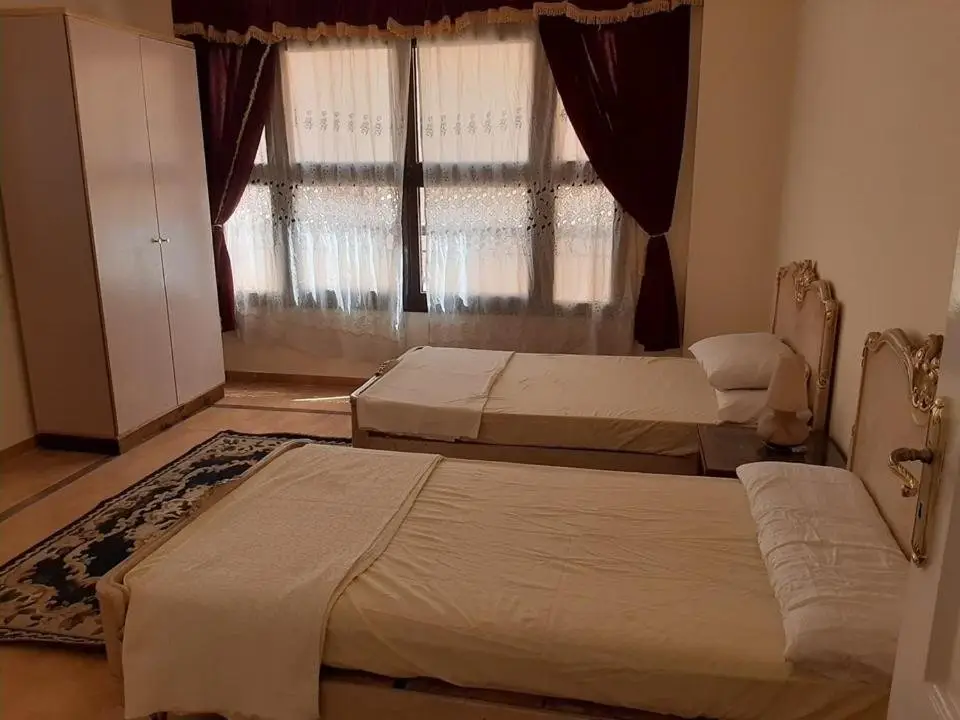 Каир: Small Friendly Apart In a Villa - New Cairo 5th Settlement