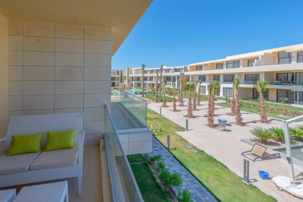 Эль-Гуна: Boho-Chic Studio Apartment in G-Cribs, Pool View
