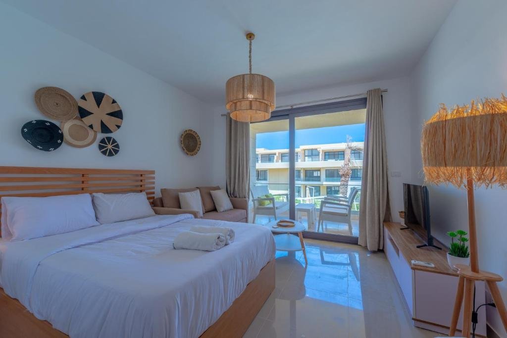 Эль-Гуна: Boho-Chic Studio Apartment in G-Cribs, Pool View
