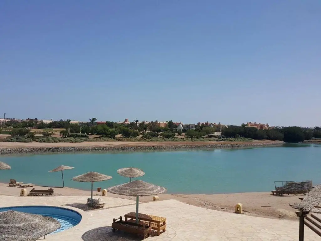 Эль-Гуна: Gouna 1 BR shared pool and lagoon